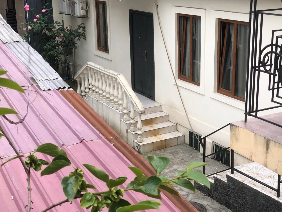 Apartment In The City Center - Old Батуми Екстериор снимка